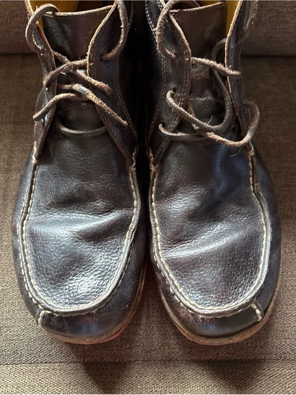 Moccatomic Moccasin Boots   Shoes Men’s 11 Brown  Leather Handsewn Vibram